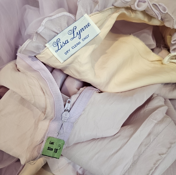 Vintage lavender gown - Picture 3 of 6